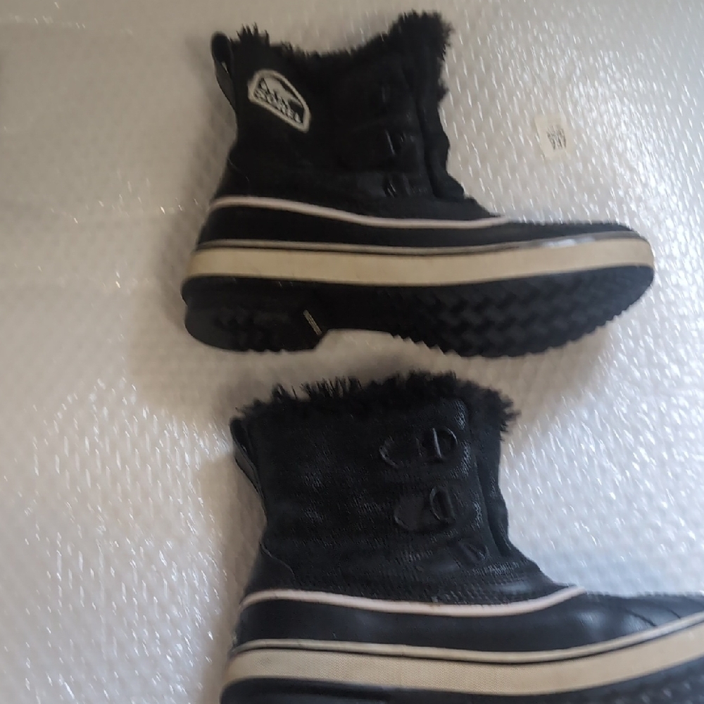 Sorrel Black Winter Boots